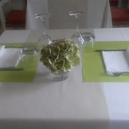 Otel Hasta Asti