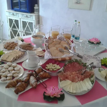 فندق Hasta آستي